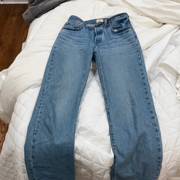 Levi’s 501 90’s Jeans - Picture 4 of 8